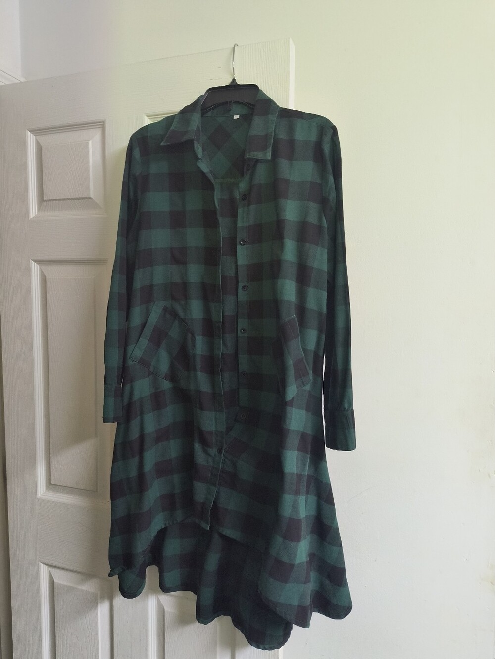 Women's High-Low Plaid Dress - Green/Black